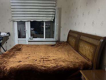 Klassik üslubda tam yataq otağı dəsti Komplektə daxildir: - Geniş