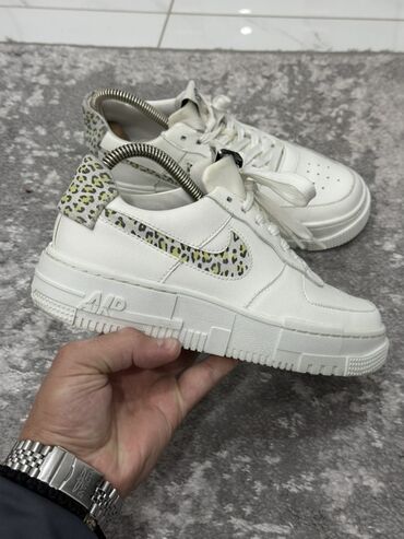 Women's Sneakers and athletic shoes: Nike, 37.5, bоја - Bela — 14