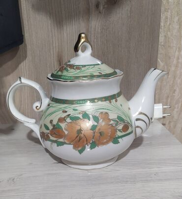 советский заварочный чайник: Заварочный чайник из фарфора в хорошем состоянии и качества