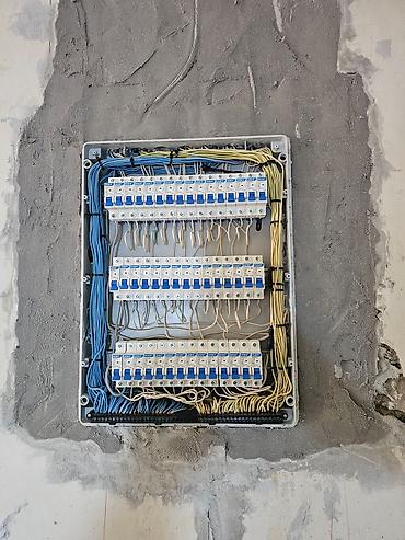 Электрики: Электрик | Установка стиральных машин, Демонтаж электроприборов, Монтаж выключателей Больше 6 лет опыта — 17