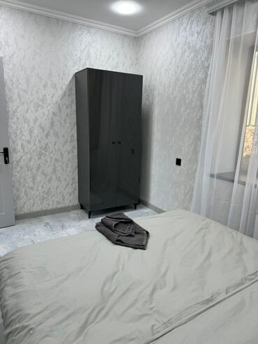 Günlük kirayə evlər: 130 kv. m, 4 otaqlı, Su, Kanalizasiya, Kombi -da lalafo.az — 12 Günlük kirayə evlər: 130 kv. m, 4 otaqlı, Su, Kanalizasiya, Kombi — 12