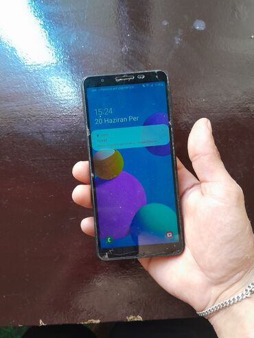 samsunk a32: Samsung Galaxy A01 Core, 2 GB, цвет - Черный, Две SIM карты
