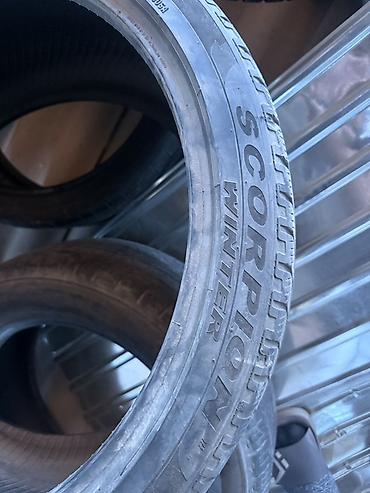 корки: Шины 275 / 35 / R 22, Зима, Б/у, Пара, Внедорожные (АТ/МТ), Pirelli — 2