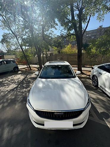 Geely: Geely : 2023 г., Седан — 2