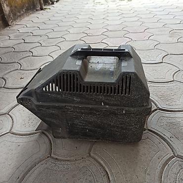 Stari uređaji: Set za domaćinstvo – starinski predmeti - Plastični kofer/kućište sa — 1