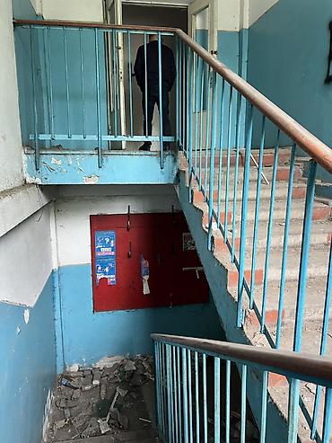 контейнер токмок: Продаю двух этажное здание. 750кв/м участок 14,5 соток. Здание — 5