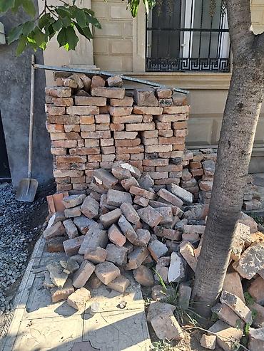 qar adamı: Məhsul: Kərpic yığımı Təsvir: - Qırmızı-açıq qəhvəyi rəng — 2