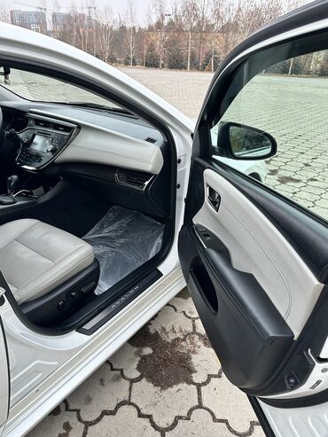 Toyota: Toyota Avalon: 2017 г., 2.5 л, Автомат, Бензин, Седан — 13