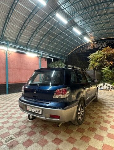 Mitsubishi: Mitsubishi Outlander: 2003 г., 2 л, Механика, Бензин, Кроссовер at lalafo.kg — 4 Mitsubishi: Mitsubishi Outlander: 2003 г., 2 л, Механика, Бензин, Кроссовер — 4