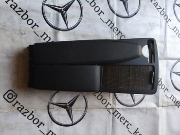 Центральная консоль Mercedes-Benz 2010 г., Б/у, Оригинал, Германия