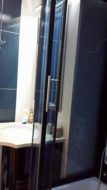 Uzunmüddətli kirayə mənzillər: Elimlər icəri şəhər metrosunun yaxınlığında Nərimanov heykəlinə yaxın — 14