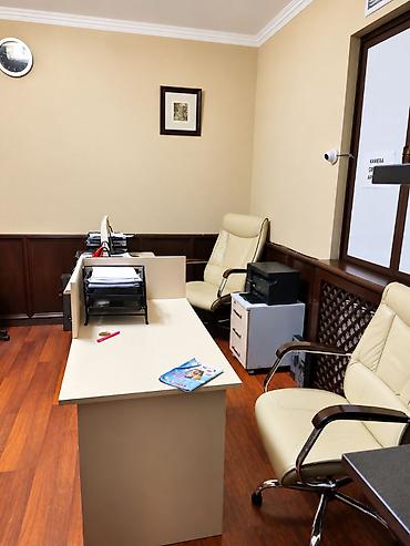 ofis alemi: TARQOVİDƏ HAZIR OFİS OTAĞI İCARƏYƏ VERİLİR Lokasiya: - Nizami küçəsi — 2
