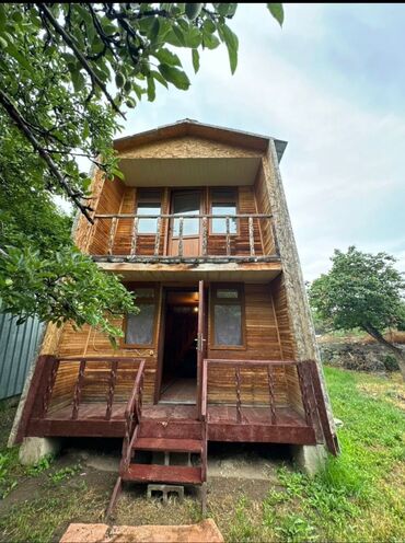 дом гес 2: Үй, 30 кв. м, 3 бөлмө, Риелтор, Эски ремонт