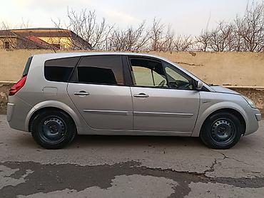 Renault: Renault Scénic (gümüşü rəng) 7nəfərlikdi. Cox səliqəli, salon təzə — 15