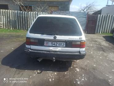 Volkswagen Passat: 1988 г., 1.8 л, Механика, Бензин, Универсал — 4