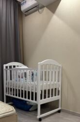 купить бортики на детскую кроватку: Детская кроватка, состояние отличное, приставная можно поставить