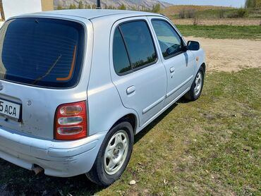 Транспорт: Nissan March: 1 л | 2001 г. | Седан | Идеальное