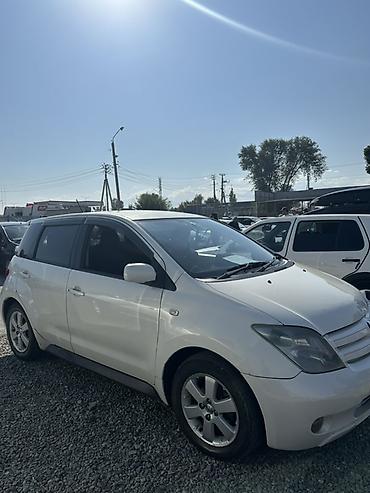 на вариант: Toyota Ist: 2002 г., 1.5 л, Автомат, Бензин, Хэтчбэк — 2