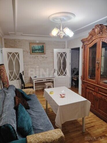 Qonaq otağı dəstləri: Divan