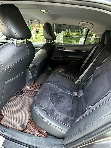 jac s7: Toyota Camry: 2018 г., 2.5 л, Вариатор, Гибрид, Седан — 8