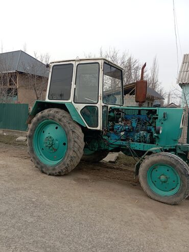 трактор 40 т: ЮМЗ трактор сокосу менен Сатылат абалы жакшы