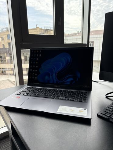 asus vivobook 15 qiymeti: İşlənmiş ASUS Vivobook, 15.6 ", AMD Ryzen 3, 512 GB, Pulsuz çatdırılma