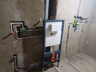 Монтаж и замена сантехники: Монтаж и замена сантехники Больше 6 лет опыта — 13