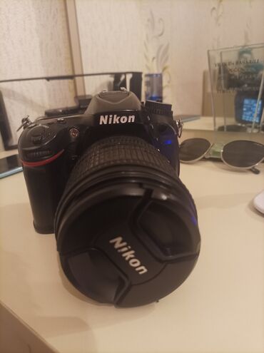 Fotokameralar: Nikon 7100 usdunde 18 105 mm linza adapdir 16 gb havza karti
