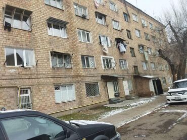 Продажа домов: 1 комната, 18 м², Общежитие и гостиничного типа, 4 этаж, Косметический ремонт