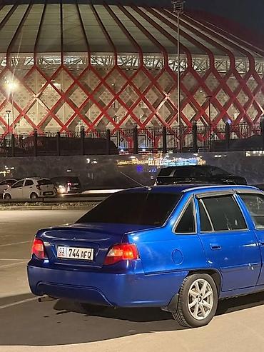 corolla s: Седан синего цвета (4 двери), переднеприводный. Кузов в фирменном — 2