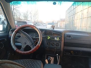 Volkswagen: Volkswagen Vento: 1993 г., 1.8 л, Механика, Седан — 15