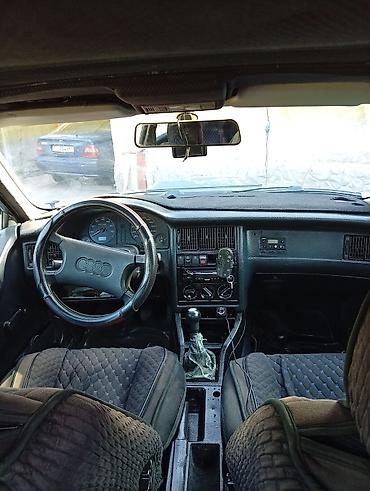 Audi: Audi 80: 1992 г., 2 л, Кол менен иштөөчү, Бензин, Седан — 9