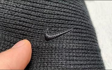 шапка женская черная: Головные уборы, Nike, Новый, цвет - Черный — 5