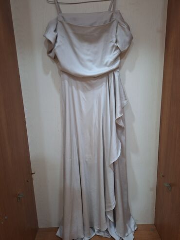 красивые платья на прокат в баку: Don bir defe toya geyinilib,40 razmerdir.M,L olculerine