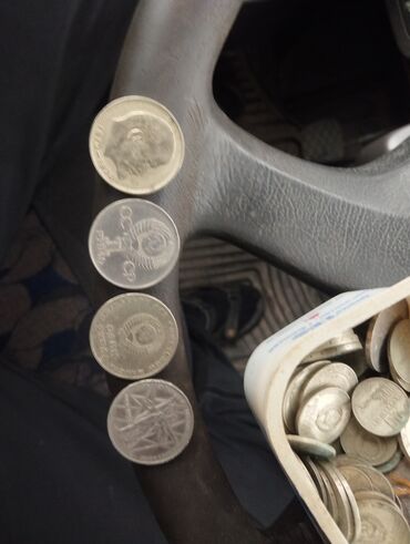 где можно разменять монеты на купюры: Продам советские монеты за 1 штуку