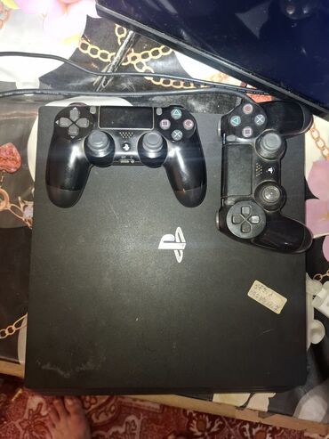 ailenet elaqe: PS 4 pro 1 tb 2 pult içində oyunlarla satılır proşifka modeldi 9.00