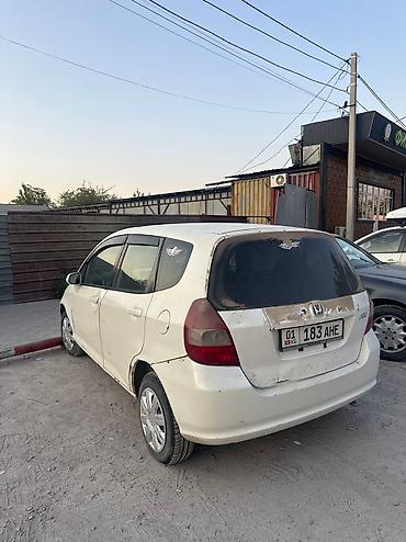 Honda: Honda Fit: 2002 г., 1.3 л, Вариатор, Бензин, Седан — 11