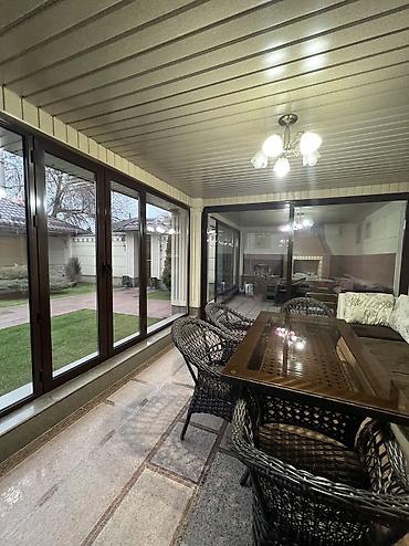 Продажа коттеджей и домов: 🏡 Продаётся 3-уровневый дом в престижном районе 📍 Ориентир: Карла — 5