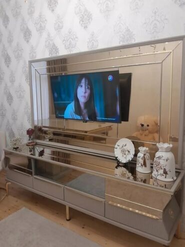 Pufiklər: Yeni, Düz TV altlığı, Polkalı, Şüşəli, Türkiyə