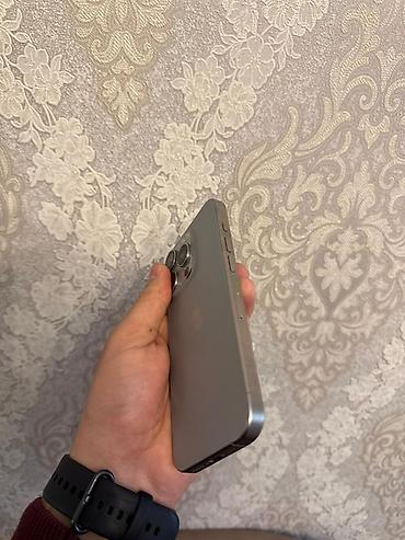 Apple iPhone: IPhone 15 Pro, Natural Titanium, Face ID — 13