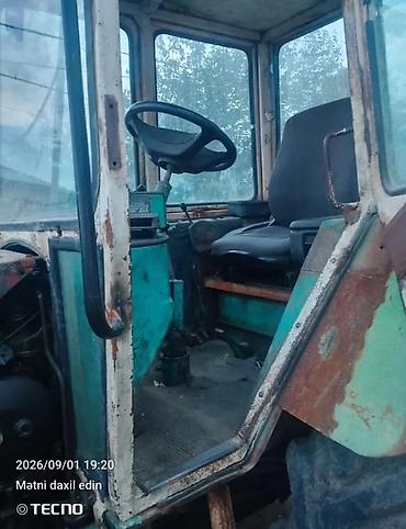 02 maşın: Traktor MTZ tipli (Belarus) – universal kənd təsərrüfatı texnikası - — 3