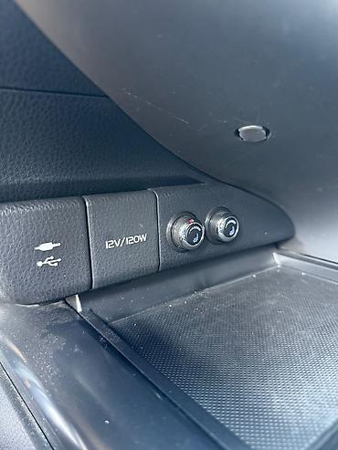 Toyota: Toyota Camry: 2019 г., 2.5 л, Гибрид — 15