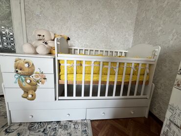купить детскую двухъярусную кровать: Манеж-кровать, Б/у, С комодом