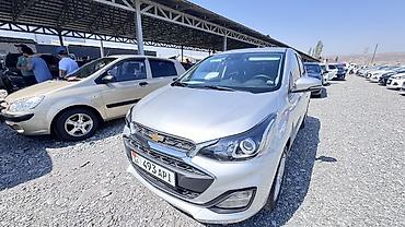 70 сом: Chevrolet Spark: 2021 г., 1 л, Вариатор, Бензин, Хетчбек — 2