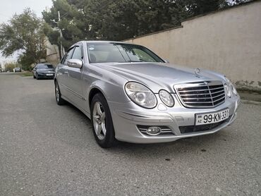 Mercedes-Benz: Mercedes-Benz E-Class (W211) sedan - Gümüş rəng, 4 qapı, klassik — 2