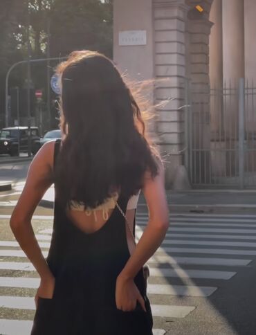 Dəstlər, kostyumlar: 2eded var elimizde biri 38beden ishlenmish mango firmasi 37manata — 11