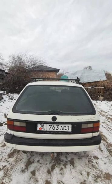 Volkswagen: Volkswagen Passat: 1991 г., 1.8 л, Механика, Бензин, Универсал