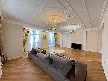 версаль: 4 комнаты, 178 м², Золотой квадрат Элитка, 10 этаж, Дизайнерский ремонт — 1