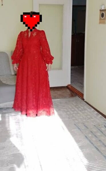 Платья: Вечернее платье,.гипюроаое с пайетками, производство Турция. Покупали