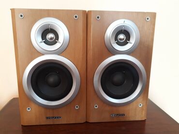 Zvučnici i stereo sistemi: Boston Acoustics HD5 bookshelf kutije Americke proizvodnje, kao nove na lalafo.rs — 10 Zvučnici i stereo sistemi: Boston Acoustics HD5 bookshelf kutije Americke proizvodnje, kao nove — 10